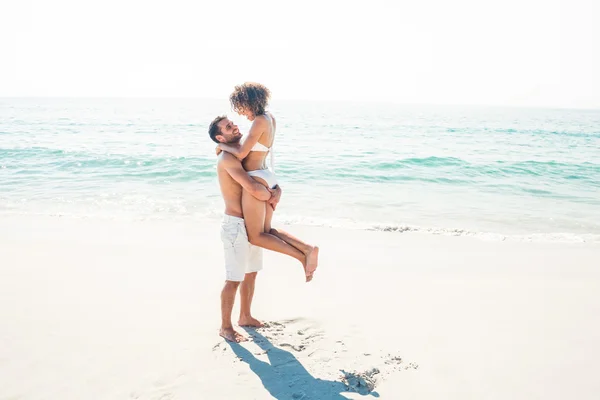 Pareja feliz sonriendo —  Fotos de Stock