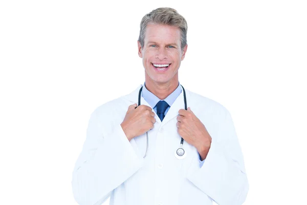 Mannelijke arts staande — Stockfoto