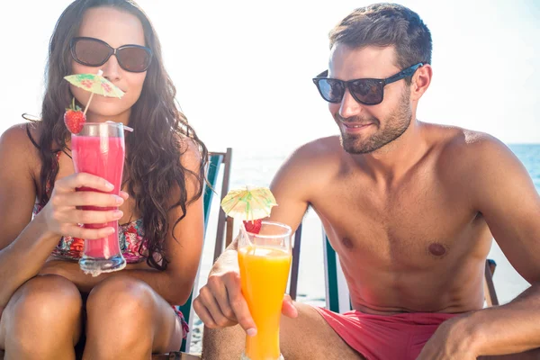 Happy couple smiling — Stock Photo, Image