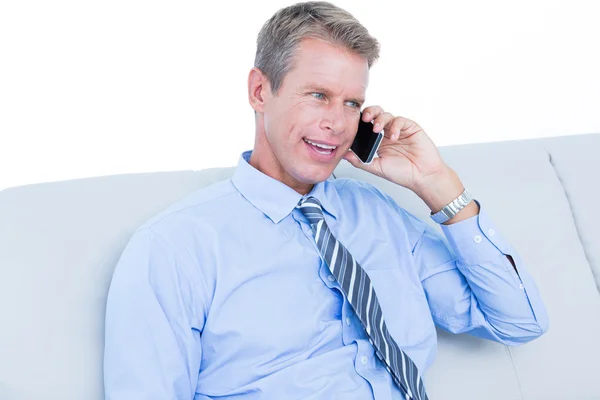 Businessman calling on the phone — Stock Photo, Image