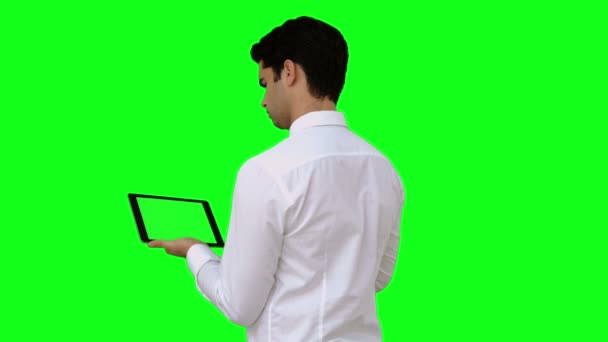 Επιχειρηματίας χρησιμοποιώντας του tablet pc — 图库视频影像