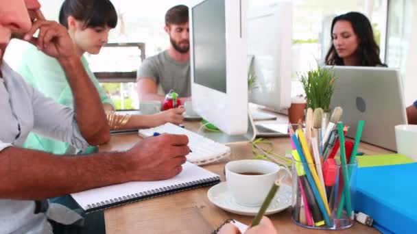 Equipe de negócios criativa trabalhando juntos — Vídeo de Stock