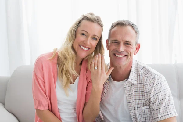 Woman showing engagement ring — Stock Photo, Image