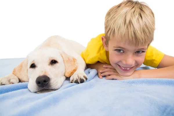 Happy little boy with puppy — Stock Photo, Image