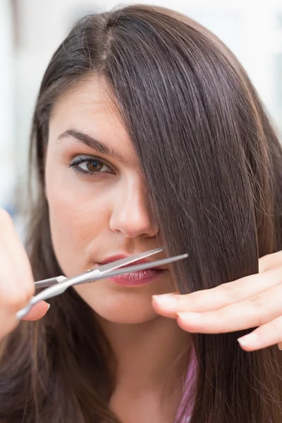 Donna ottenere taglio di capelli — Foto Stock