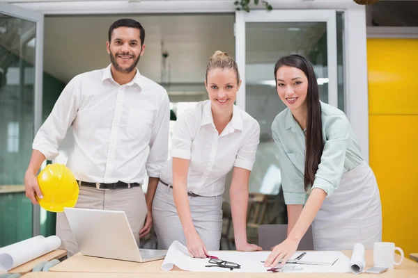 Arquitetura equipe de trabalho — Fotografia de Stock