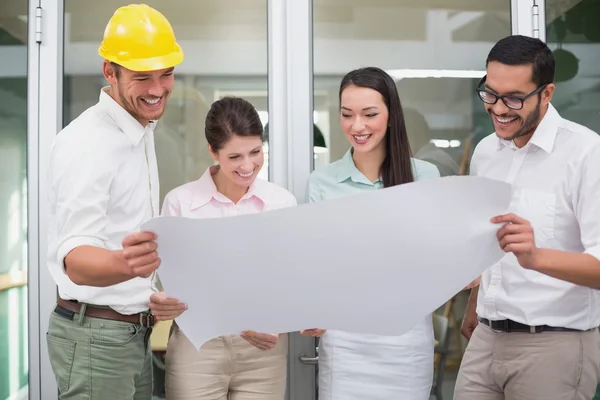 Equipo de arquitectura trabajando — Foto de Stock