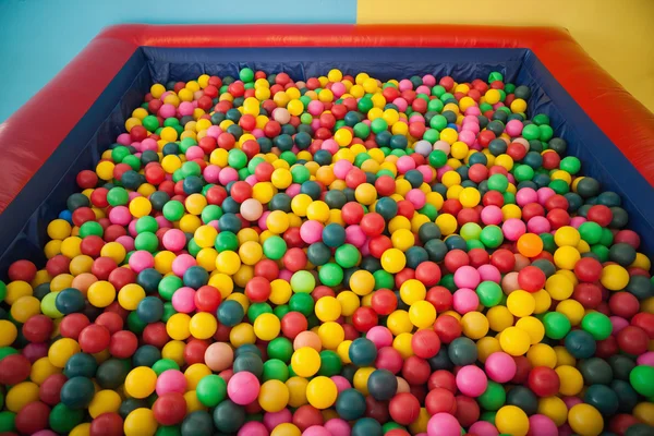Piscina de bolas para niños — Foto de Stock