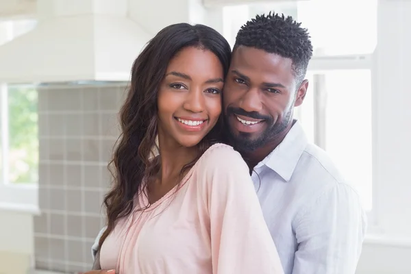 Pareja feliz pasando tiempo juntos — Foto de Stock