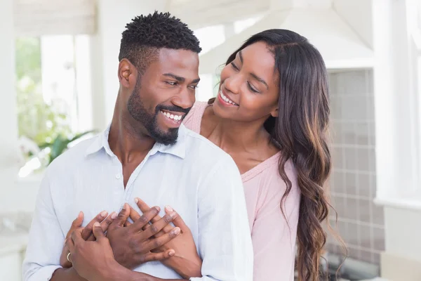 Pareja feliz pasando tiempo juntos —  Fotos de Stock