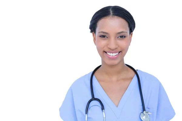 Médico sorridente com estetoscópio — Fotografia de Stock