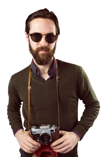 Hipster folosind camera lui de epocă — Fotografie, imagine de stoc