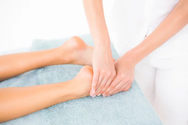 Woman receiving leg massage — Stock Photo, Image