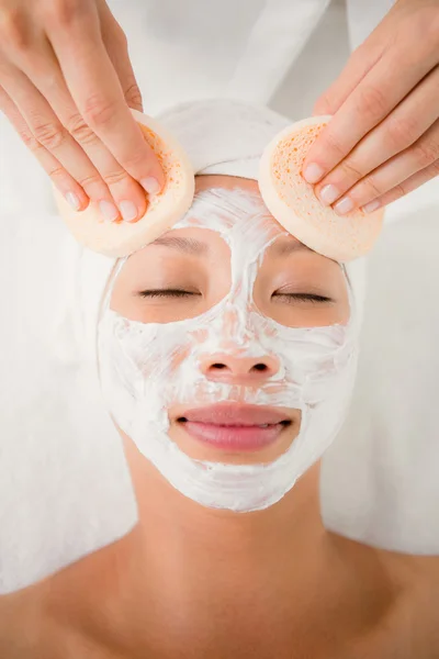 Hand cleaning woman's face — Stock Photo, Image