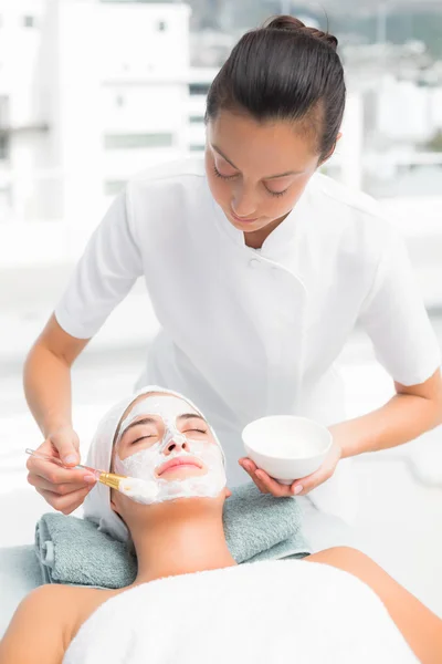 Woman receiving treatment — Stock Photo, Image