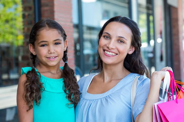 Ritratto di madre e figlia — Foto Stock