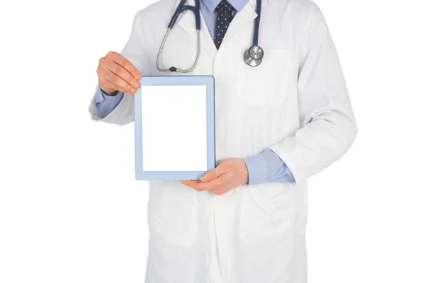 Médecin montrant une tablette numérique — Photo