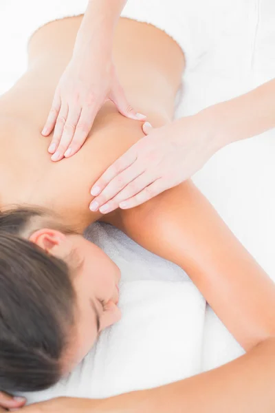 Woman receiving back massage — Stock Photo, Image