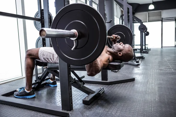 Young Bodybuilder doing weightlifting — Stock Photo, Image