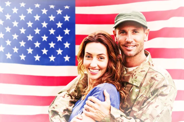Żołnierz z żoną — Zdjęcie stockowe