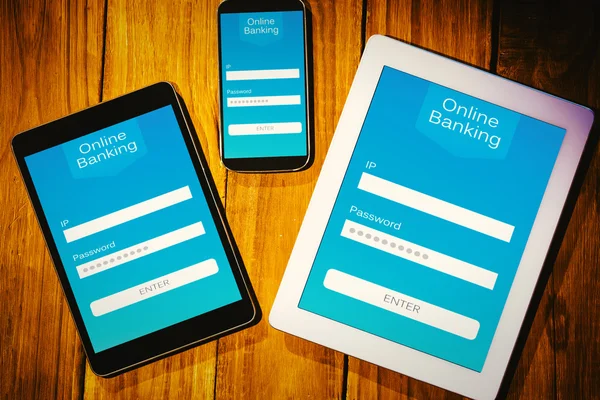タブレットやスマート フォンからオンライン ・ バンキング — ストック写真
