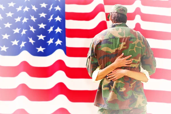 Army wife reunited with husband — Stock Photo, Image