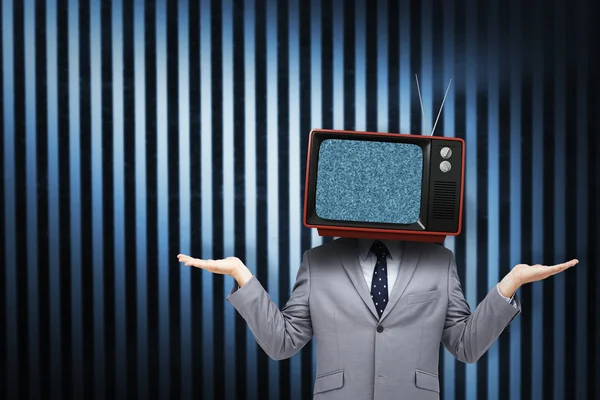Бизнесмен с телевизором вместо головы — стоковое фото