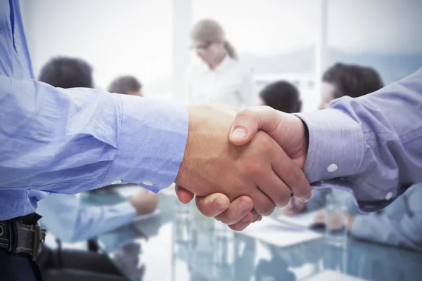 Two men shaking hands — Stock Photo, Image