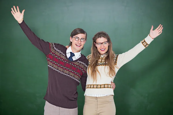 Casal hipster abraçando — Fotografia de Stock