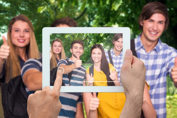 Hands holding tablet pc — Stock Photo, Image