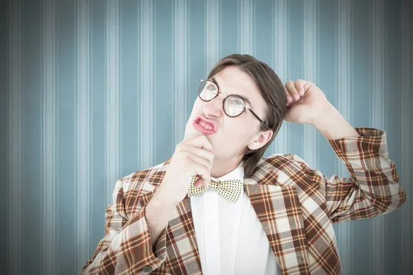 Geeky hipster rascándose la cabeza —  Fotos de Stock