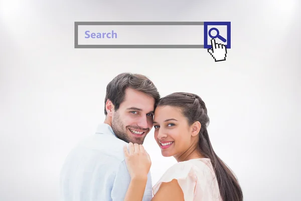 Atractiva pareja joven sonriendo —  Fotos de Stock