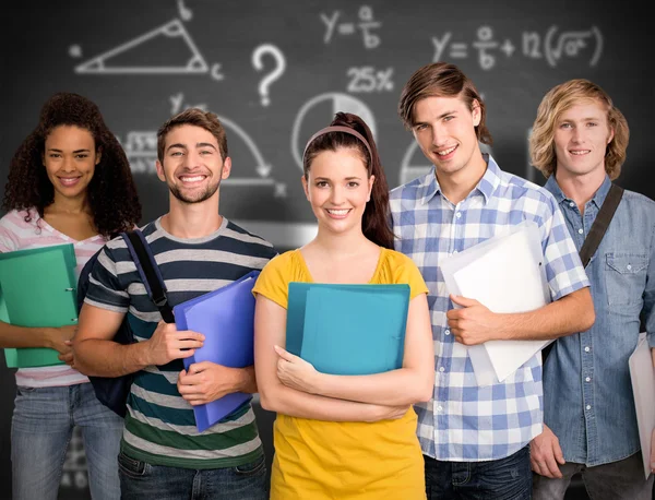 Studenten halten Ordner in der Hochschule — Stockfoto