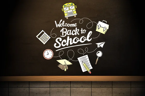 ACK naar school tegen schoolbord — Stockfoto