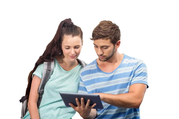 Schüler nutzen Tablet-PC — Stockfoto