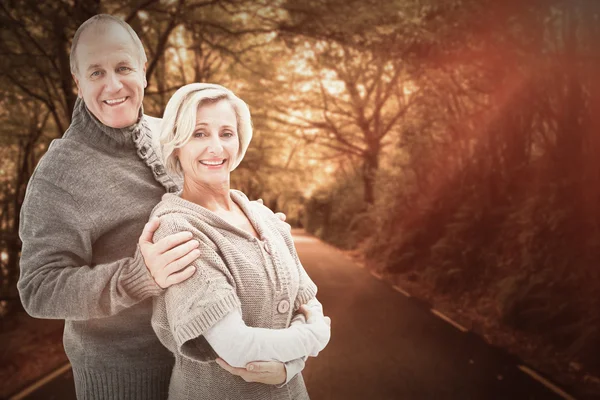 Zusammengesetztes Bild eines reifen Winterpärchens — Stockfoto