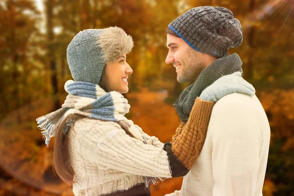 Couple against autumn scene — Stock Photo, Image
