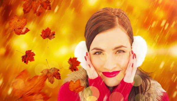 Brunette in winter clothes smiling at camera — Stock Photo, Image