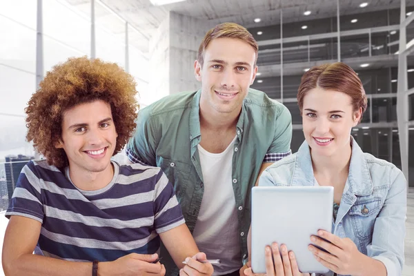 Fashion students using tablet — Stock Photo, Image