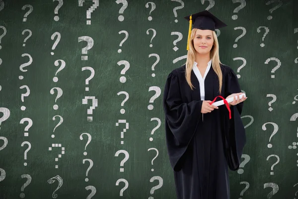 Étudiant blonde en robe de mariée — Photo