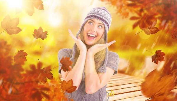 Happy blonde in winter clothes posing — Stock Photo, Image