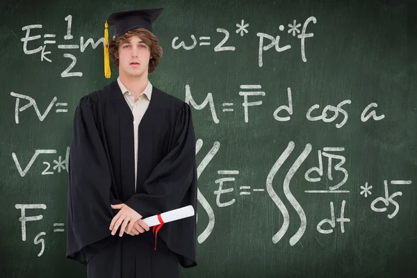 Композитное изображение студента в выпускном халате — стоковое фото