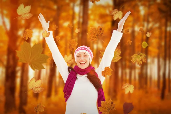 Brunette vrouw in winterkleren — Stockfoto