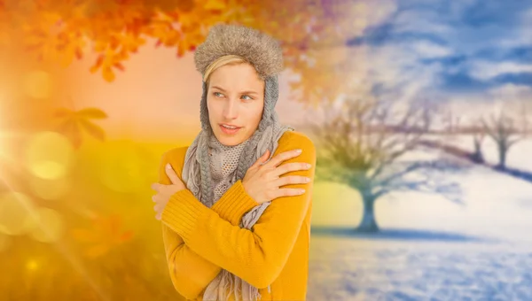 Attractive blonde wearing a warm hat — Stock Photo, Image