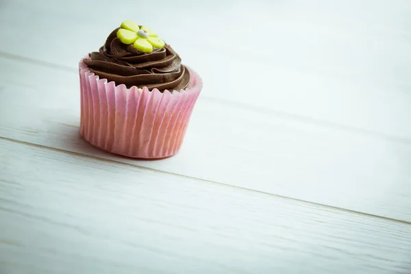 A táblázat finom cupcake — Stock Fotó