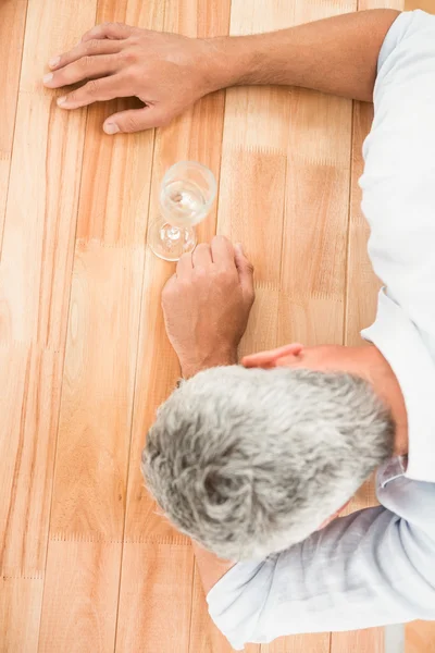 Dinlenme yapacak işleri rahat iş adamı — Stok fotoğraf