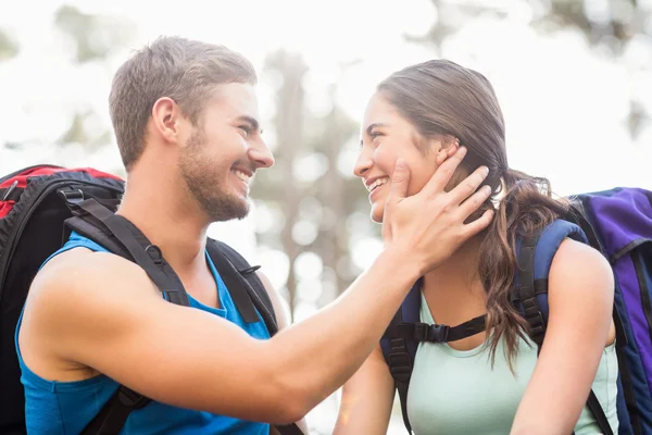 Corredores mirándose el uno al otro — Foto de Stock