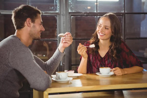 Friends enjoying coffee — Stock Photo, Image