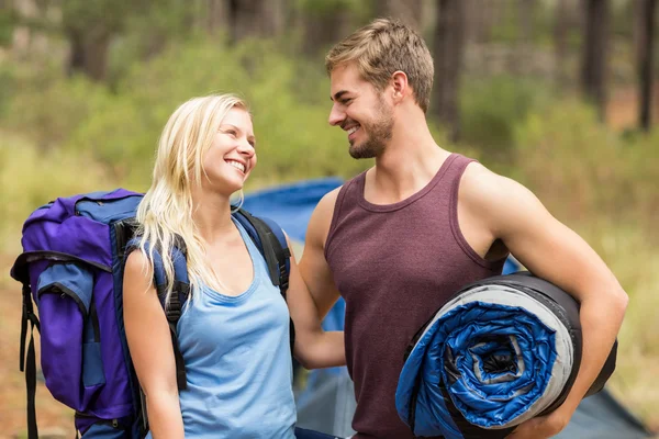 Joggers kijken naar elkaar — Stockfoto