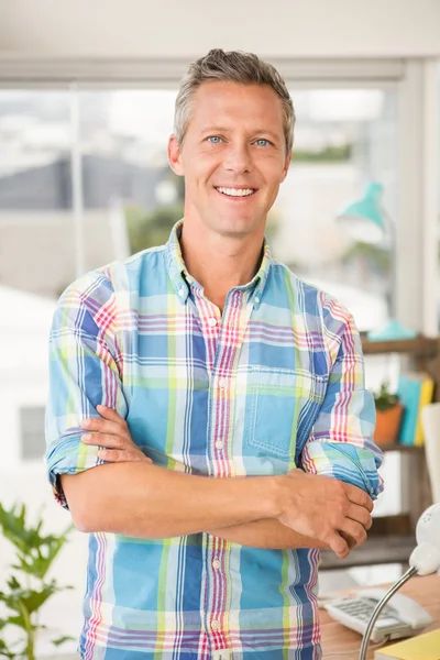 Casual designer with arms crossed — Stock Photo, Image